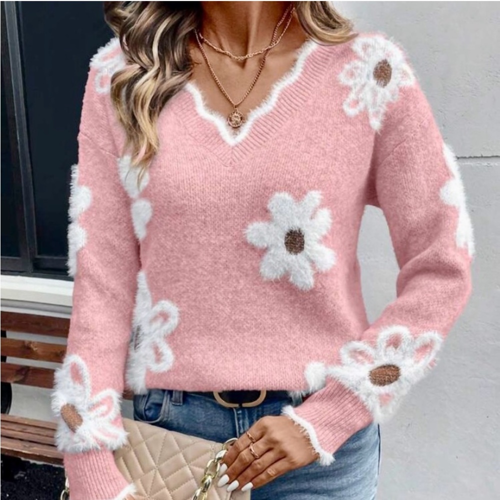 SHEIN Pink Sweater with White Scalloped‎ edges and Adorable Daisies 🌼 Brand NEW